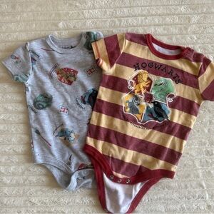 Warner Bros. Hogwarts Kids Bodysuits - Red and Gray